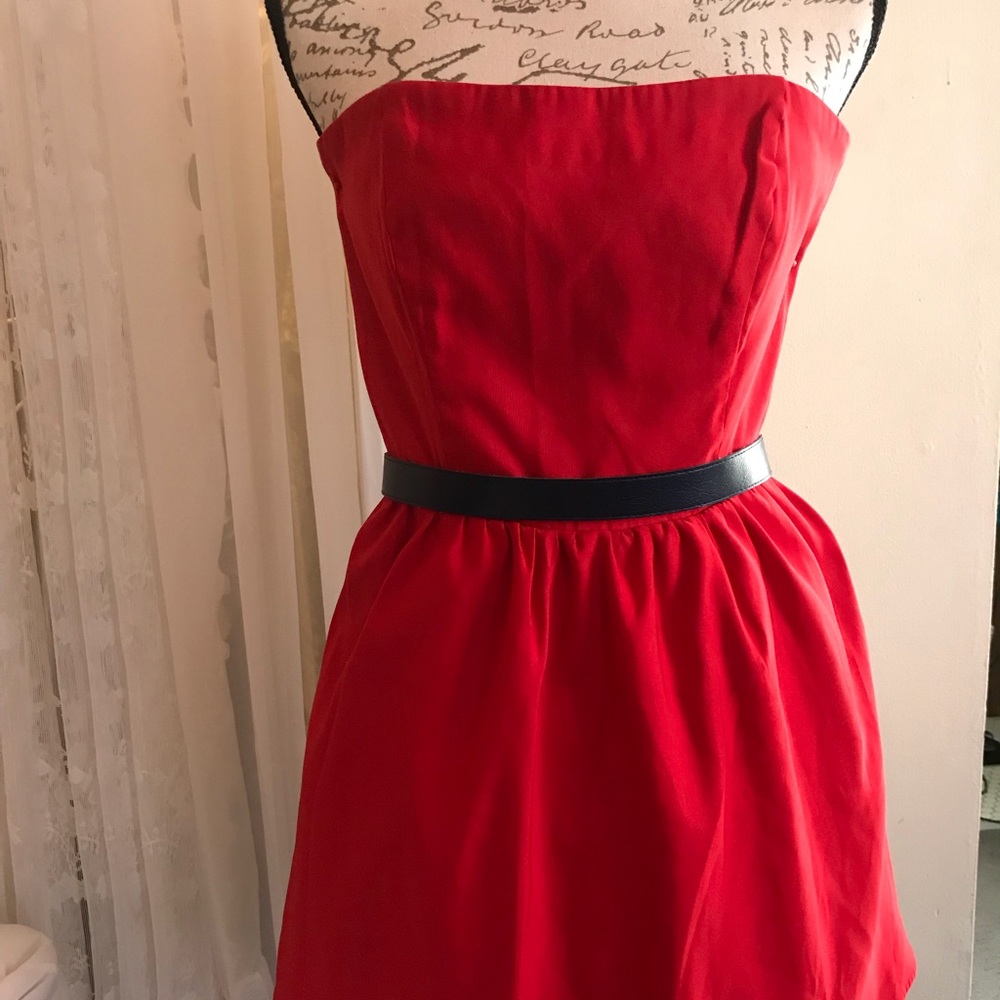Strapless dress